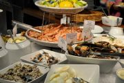 Питание на пароме: морепродукты
