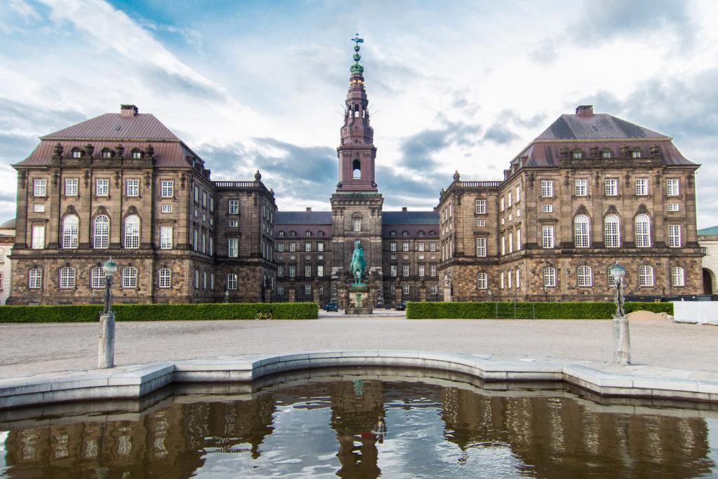 Копенгаген дворец Кристиансборг
