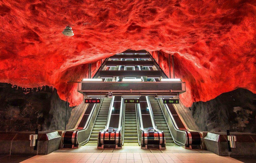 станция метро в Стокгольме