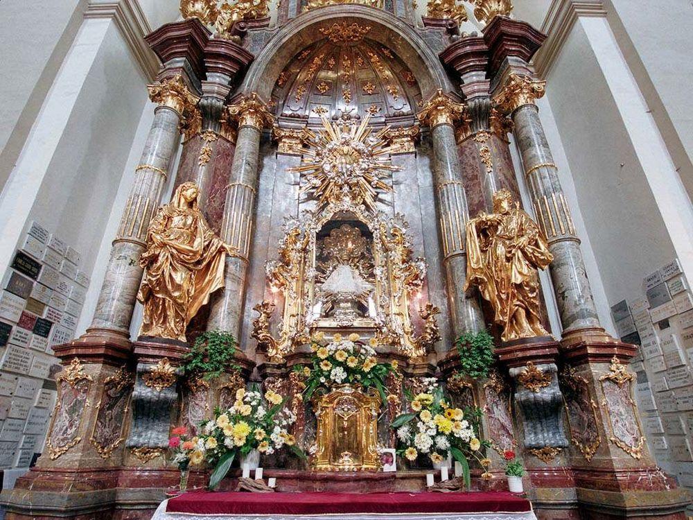 храм Девы Марии Победоносной в Праге