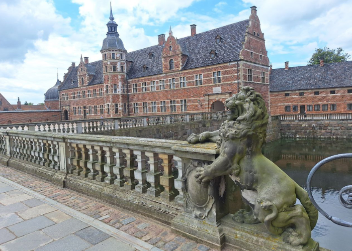 Замки Дании